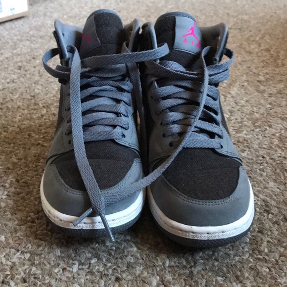 Air Jordan 1 - Picture 3 of 7